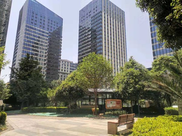 昆明官渡国贸中心融城金阶急租!