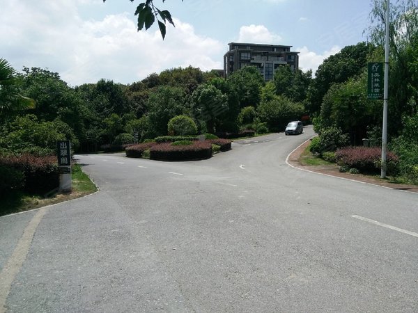 【多图】三江鸣翠蓝湾(别墅),银湖租房,鸣翠蓝湾联排诚租4000!毛坯!