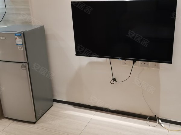 衡水桃城怡然城恒大绿洲南环,恒大绿洲,精装修电梯一居室,拎包入住。年租包物业可短租出租房源真实图片