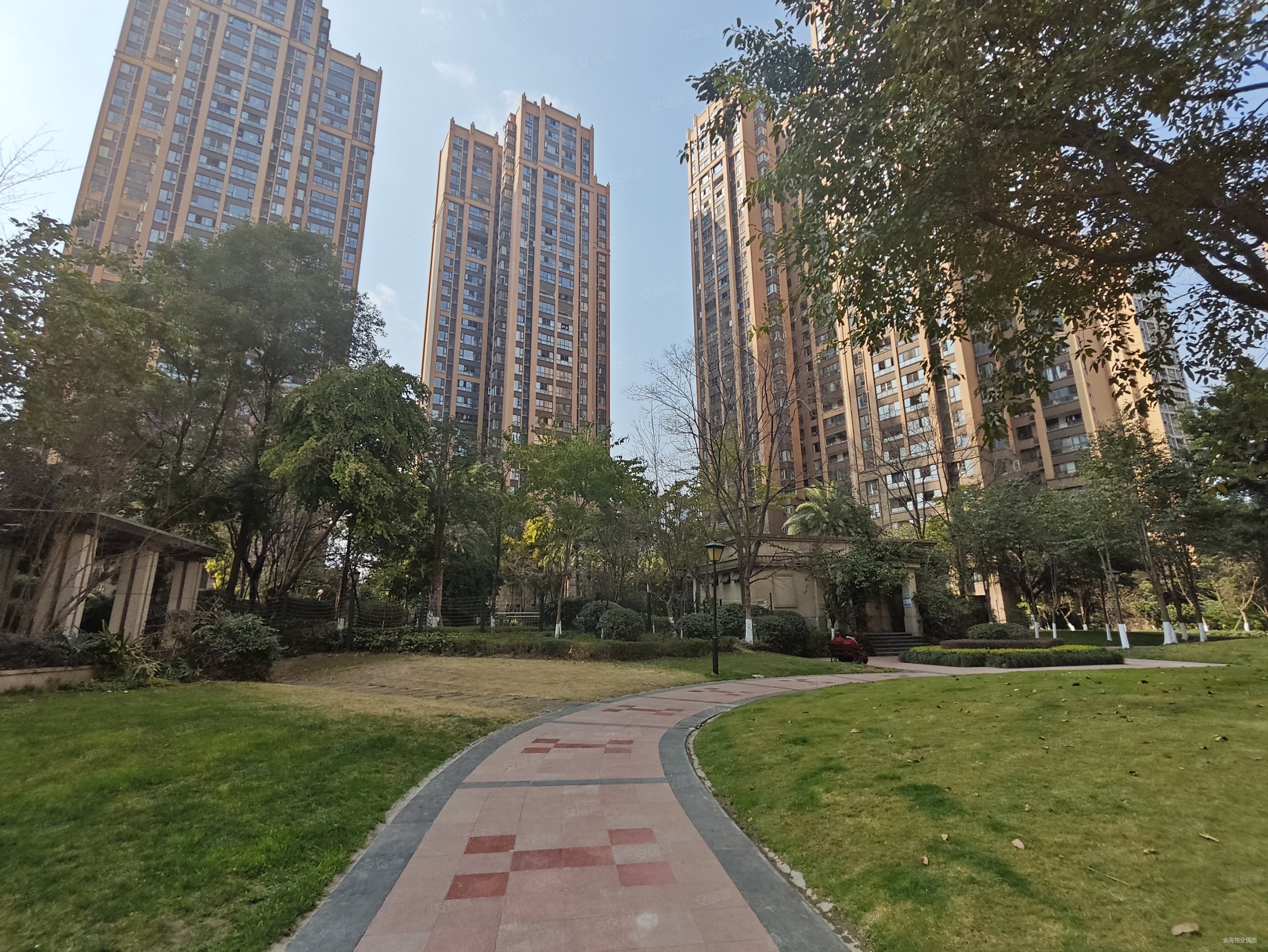 锦蓉佳苑3室2厅2卫131㎡南270万