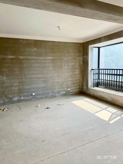 临安 买大三房 门口就是博物馆,环境优美 还带个车位哦,和煦锦庭二手