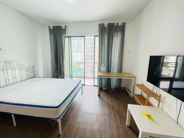 深圳南山后海西海湾公寓亲自拍摄 南山中心区海岸城精装修一房大阳台