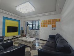 巴中巴州川剧团川剧团人民医院旁 精装三居 有电梯 家具家电齐全 拎包入住出租房源真实图片