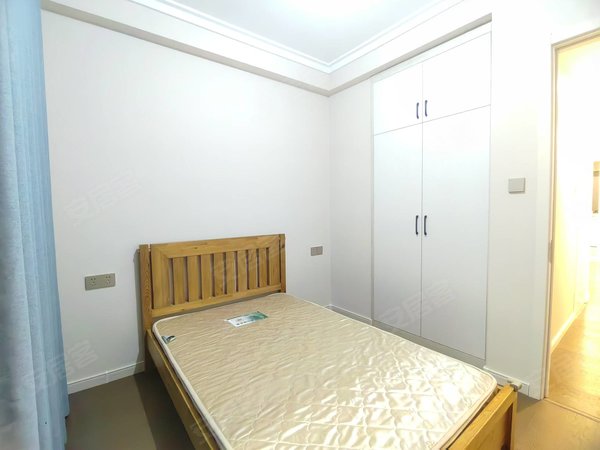 福州晋安五四北天空之城次新房 精装全屋壁柜 高层端头 妇幼 泰禾 七
