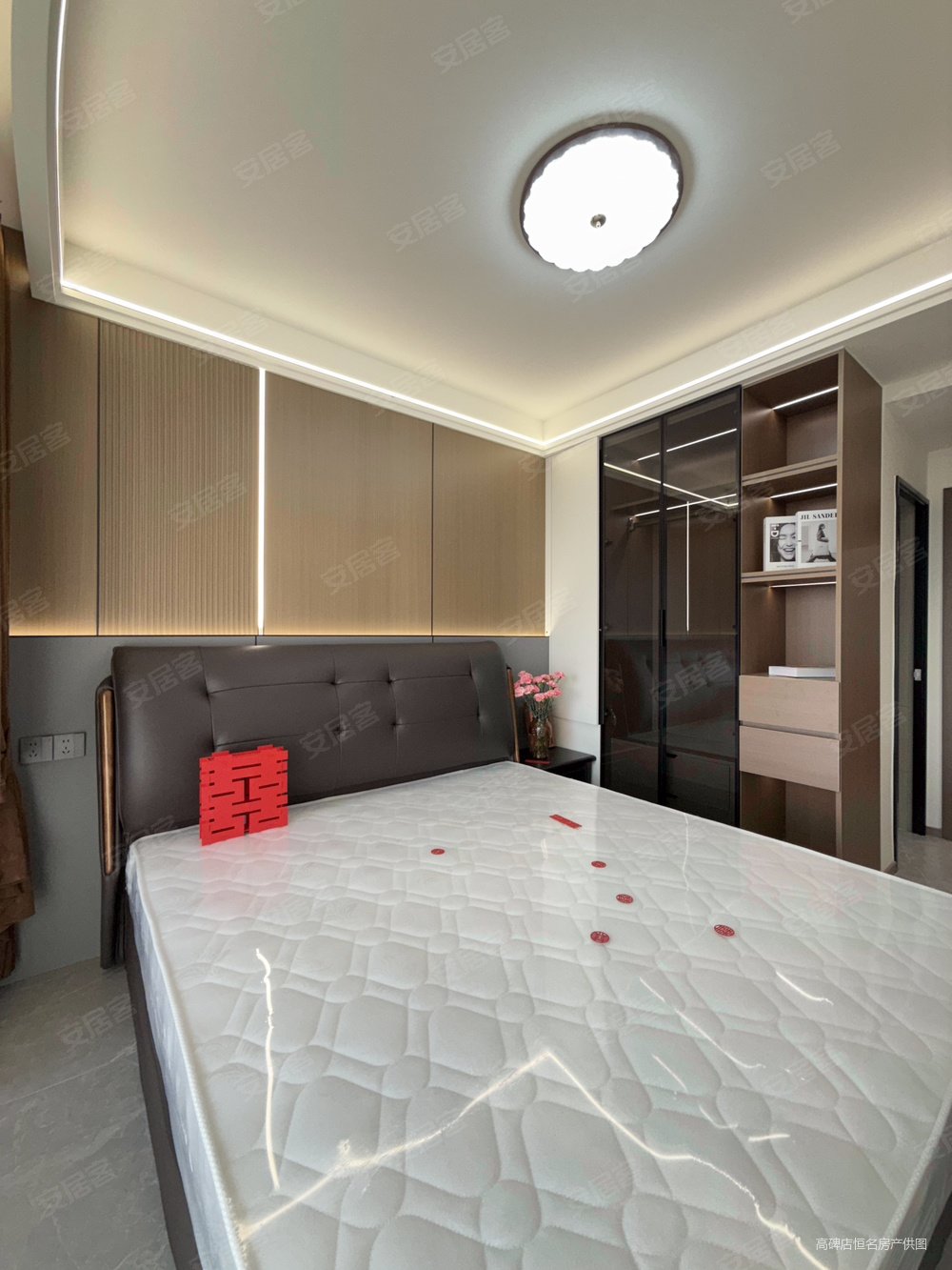 英伦名郡剑桥郡3室2厅2卫119㎡南北95万