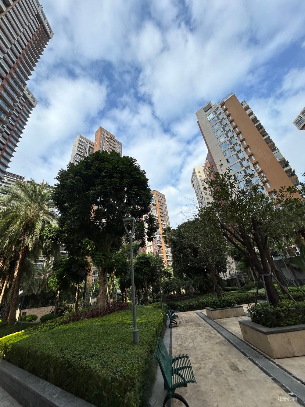 阳光海滨花园4室2厅2卫116.05㎡南北0万