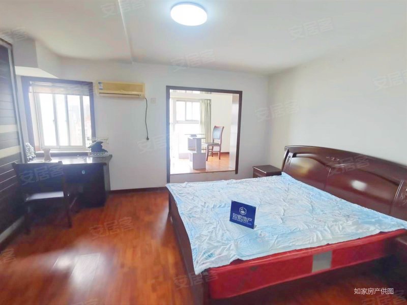 宝城花园正规商品房精装可拎包入住满五商业配套齐全