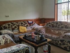 资兴鑫地广场资兴城区金桂园 4室2厅2卫出租房源真实图片