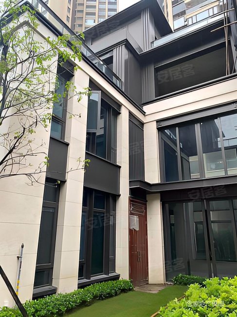 江畔靓别墅龙光天瀛独享德胜河美景时尚大宅赠前后大花园