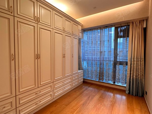 深圳南山前海前海壹号前海壹号 4室2厅4卫独立保姆房 南北通透 豪华