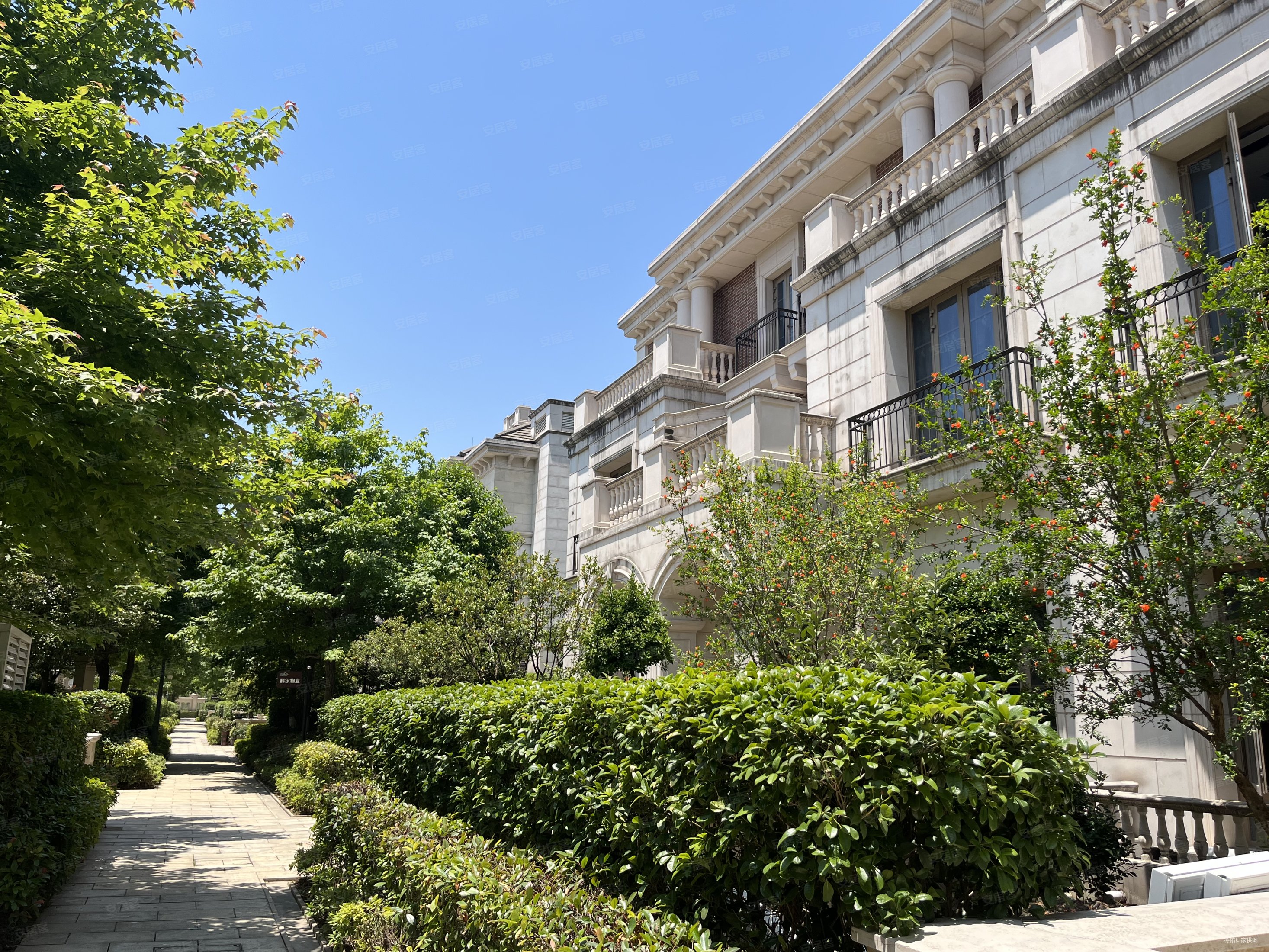 科尔世纪外滩(别墅)5室3厅3卫335.14㎡南北1350万