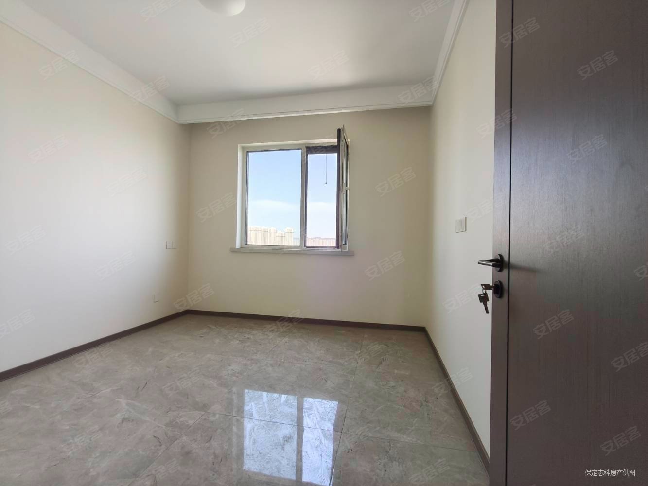 中国府3室2厅2卫127㎡南北139万