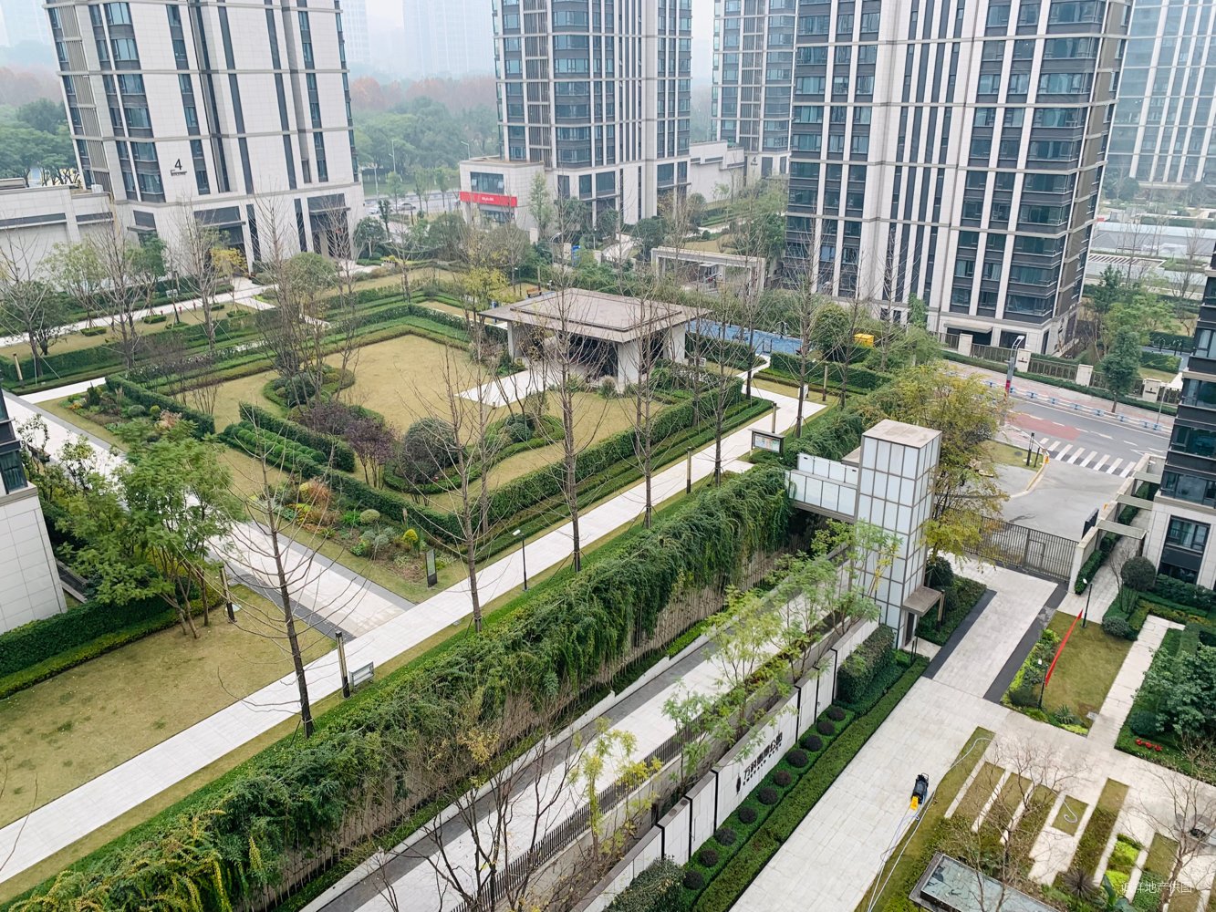 重庆房产网>重庆二手房>渝北二手房>中央公园二手房>万科翡翠公园