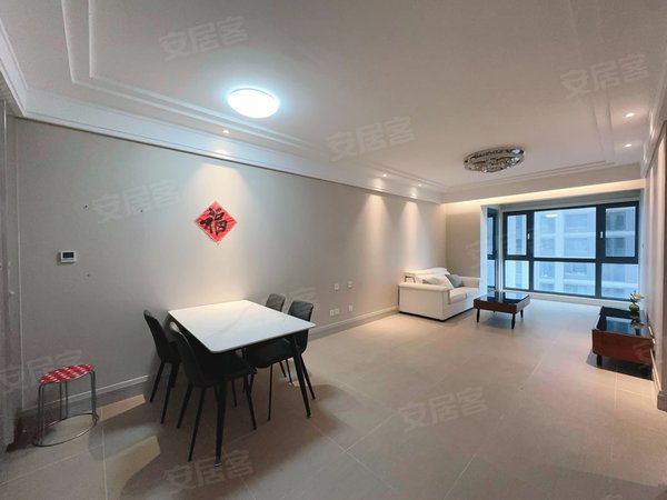 大连开发区滨海路融创海逸长洲滨海路融创 三室两厅一卫 干湿分离 干净整洁 定制衣柜出租房源真实图片