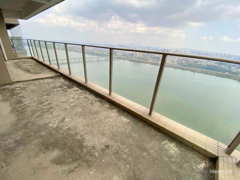 惠州新地标,看鹅城大桥全景,前排一线270度江景,保利达江湾南岸二手房