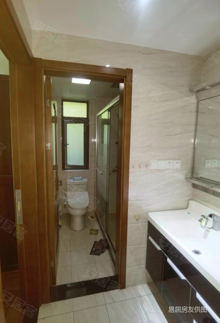 花园洋房四房 有产权车位 尼德兰一期 诚意出售钥匙看房