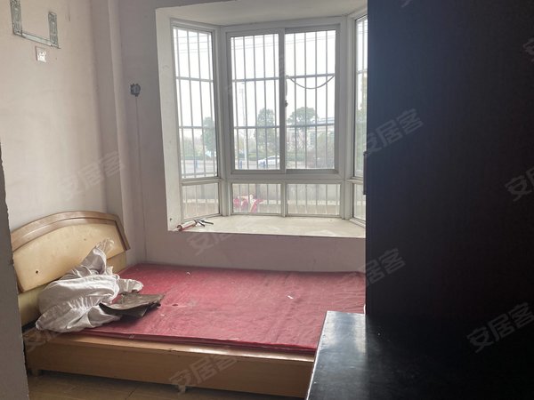 阜阳颍泉北京中路泉水湾花园急租 便宜性价比高 好房源 皖西北商贸城
