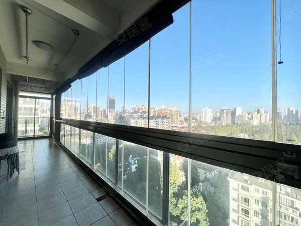 上海长宁新华路新华御庭房源采光好,南北通透,业主诚意出出租房源真实