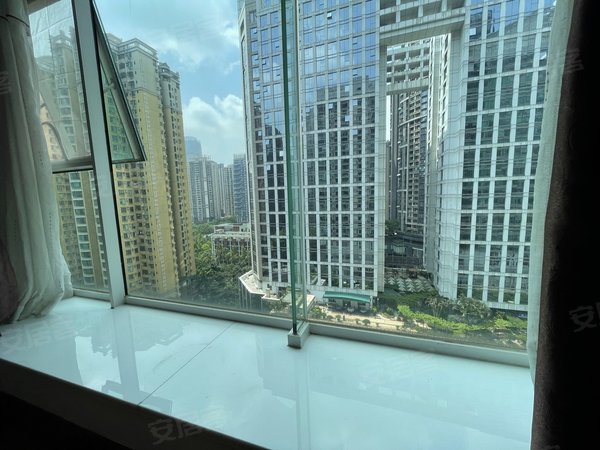 珠江新城西租房,大1房,高层南向安静舒适,酒店式公寓,管理好,眼科医院