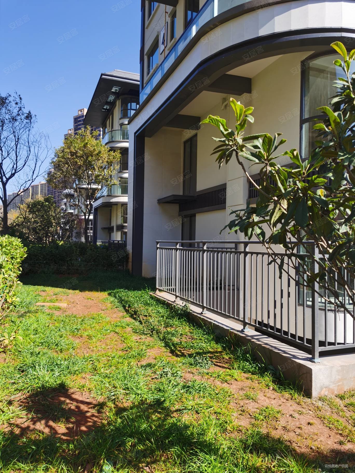 五华区高品质叠拼别墅带180平花园428万带私家电梯夹层