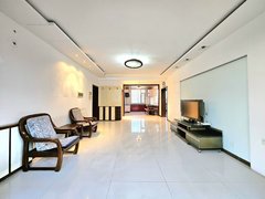 梅河口城区市中心地质新村 3室2厅2卫 南北通透 精装修 121平出租房源真实图片