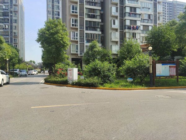 荆州沙市沙北新区保利堂悦保利堂悦大3房家电齐全采光户型好拎包入住