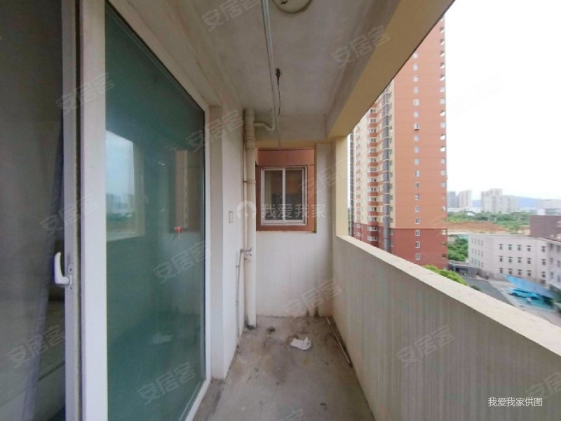 五塘广场金达花园两房环境优带电梯诚心卖