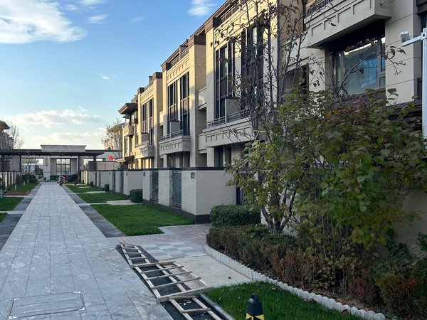 廊坊固安固安县政府孔雀城海德壹号院孔雀城豪华高端自住别墅,一楼带