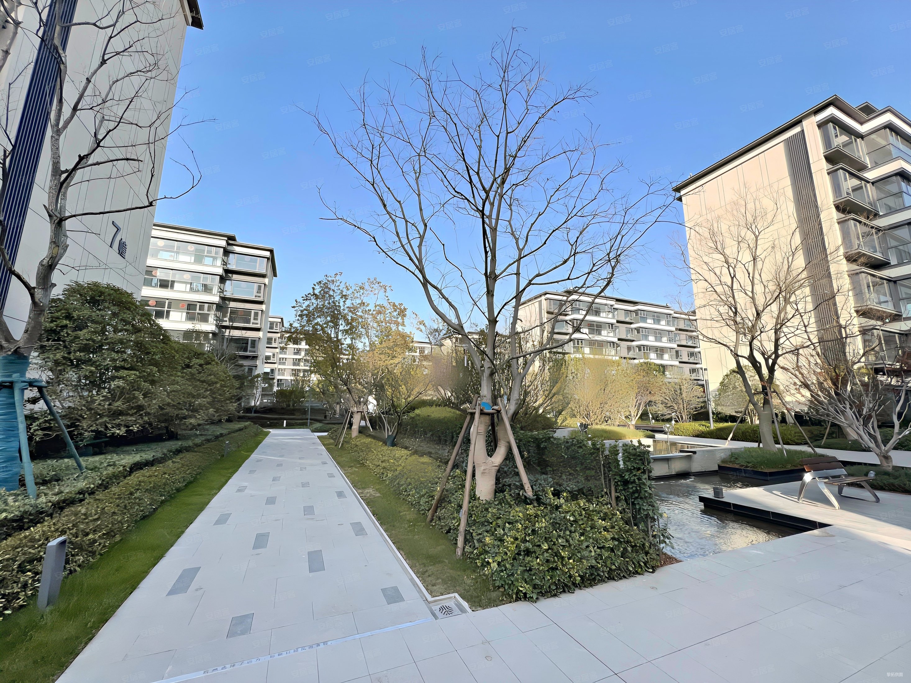 南北通透满二住房201平中海方山印3室2厅2卫