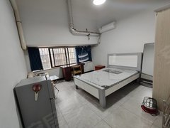 友阿中心医院东茅岭菜市场内一室小公寓独立卫生间可做饭空调冰箱