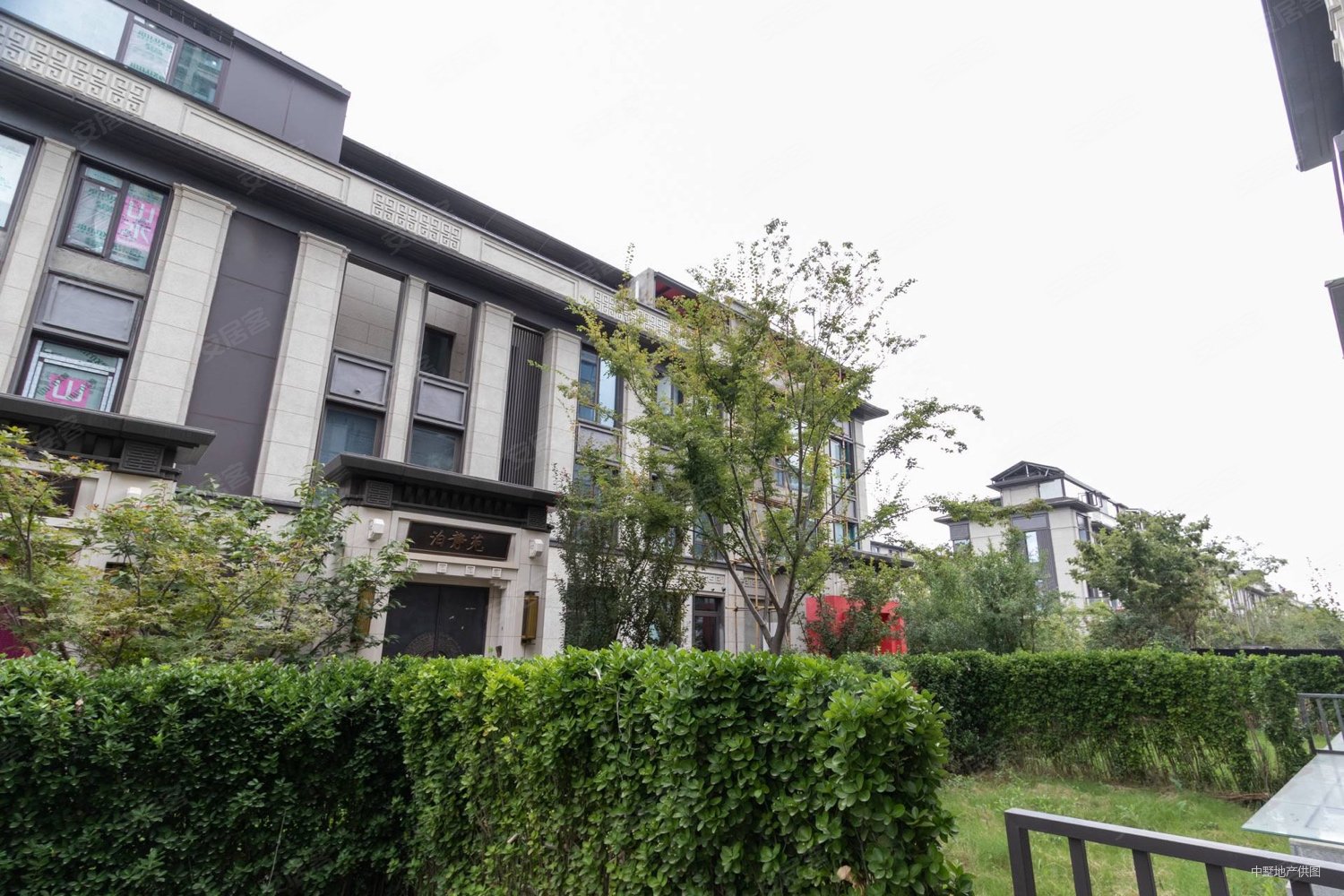 龙湖丽丰西宸原著别墅