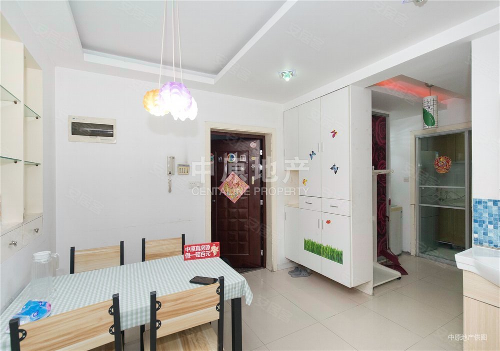 业主着急出售此房出国,小区 一套低总价,赠送全屋装修,圣骊河滨苑(北