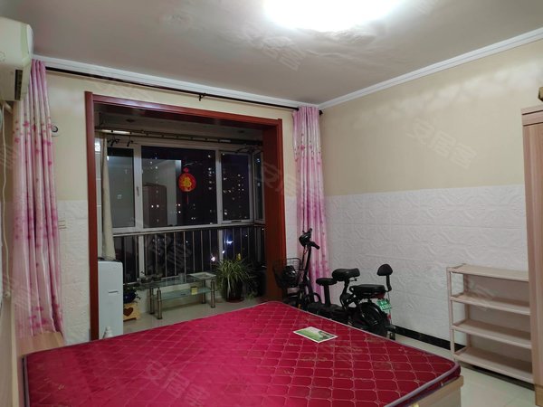 石家庄裕华孙村现代城(裕华)精装婚房.家具电器全.我在小区门口.