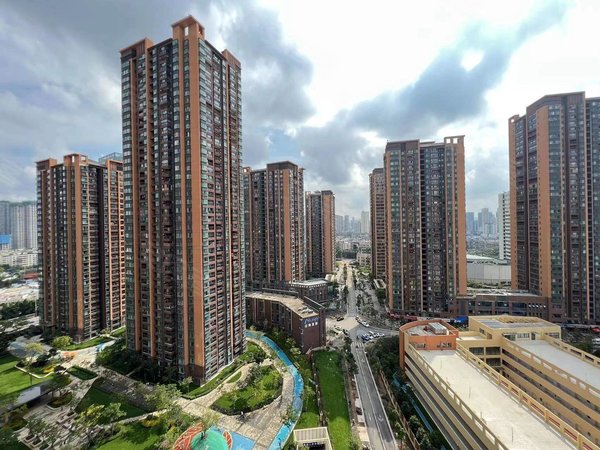 安宁海伦堡中央广场海伦堡中央广场 3室2厅1卫 89平 精装修 电梯房