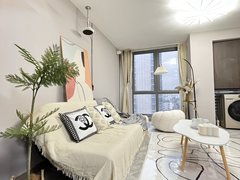 无锡江阴澄江八佰伴楼上复式公寓，楼上2个房间，有密码，随时看房多套出租房源真实图片