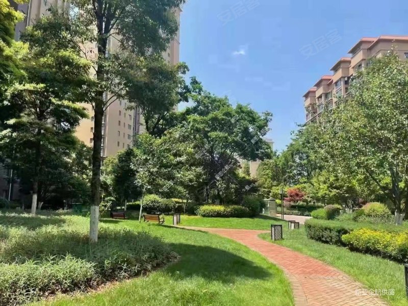 中高楼层 a3地块 184平 满二年 带车位 小区中间,时代俊园银杏雅苑