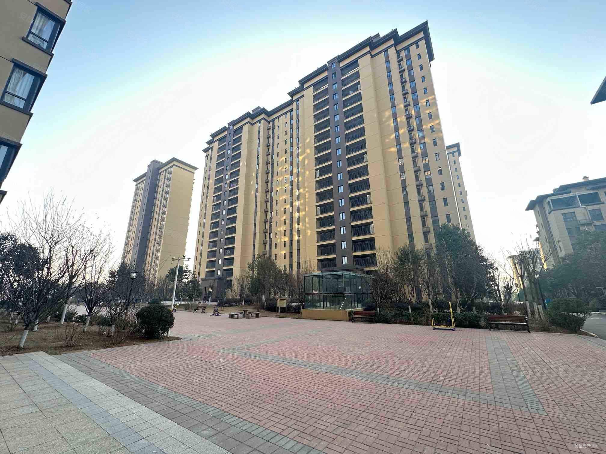 路劲御城二期3室2厅1卫97㎡南北75万