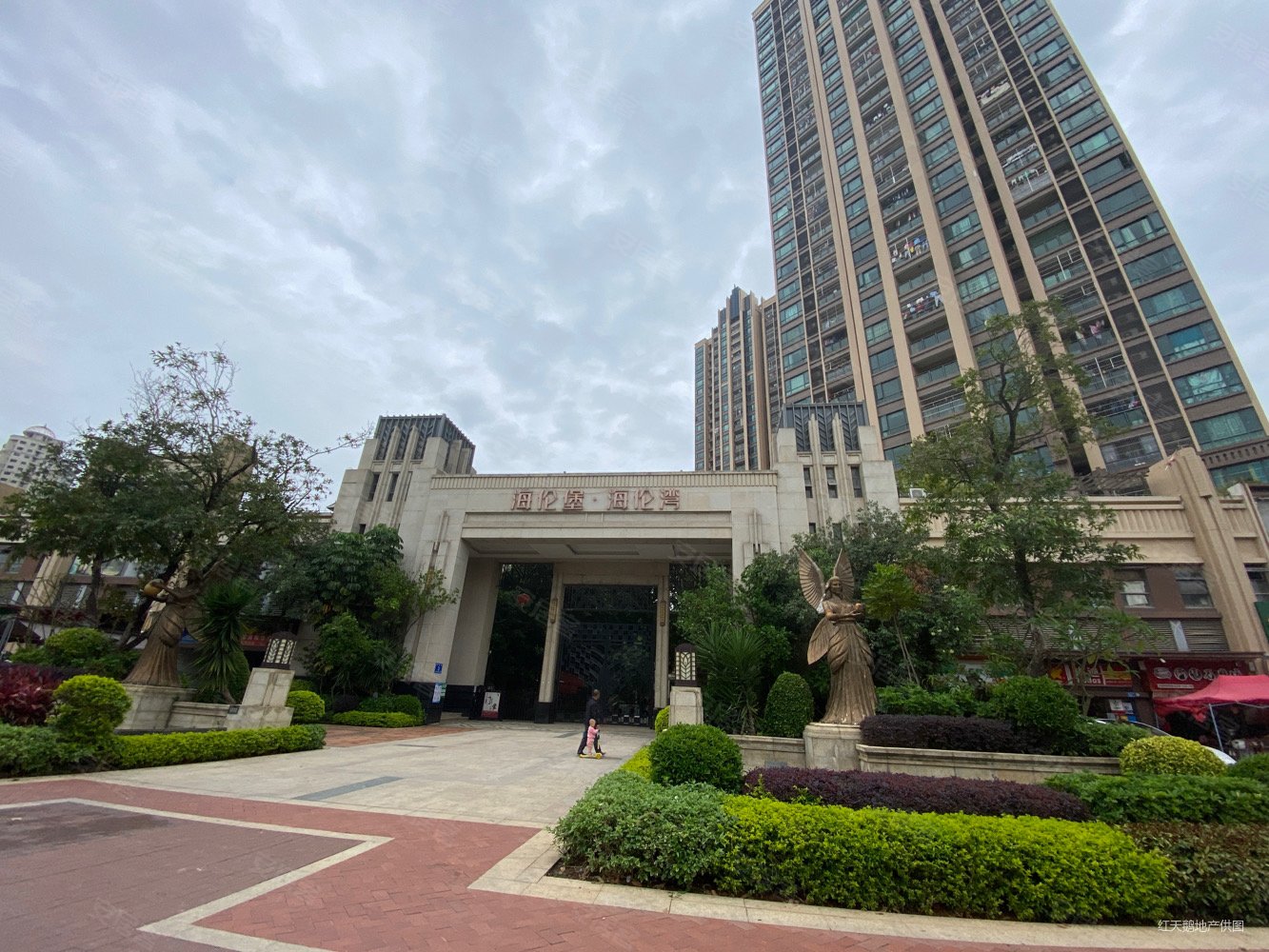 空中别墅海伦湾顶楼3层叠墅带私家前后大露台双车位