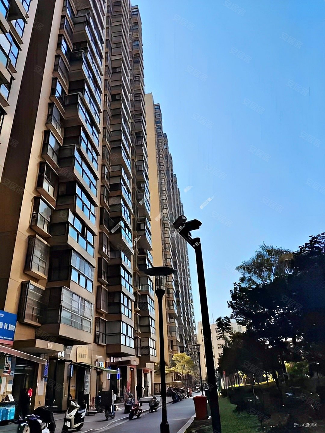 昆明站4房鑫都韵城149平23楼精装东西190万