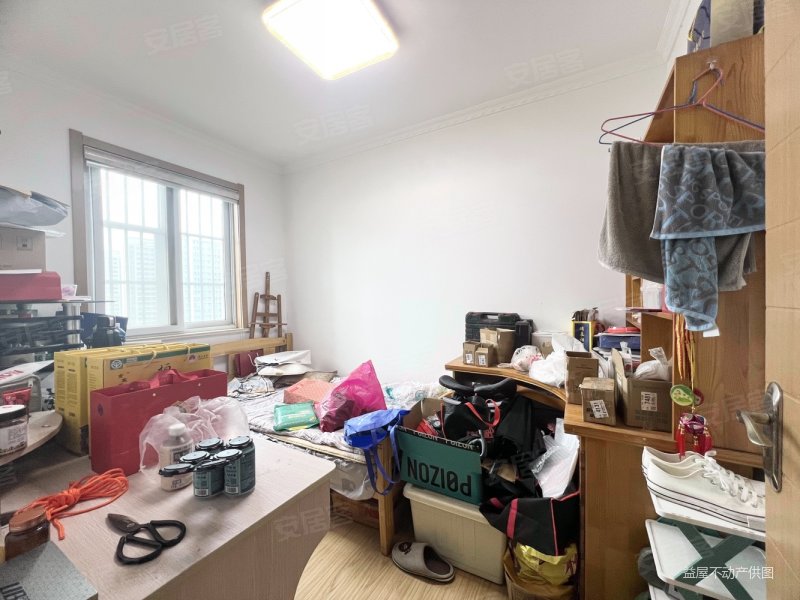 1号线龙眠大道县中旁近江宁医院金九汇对面泥塘新苑电梯房