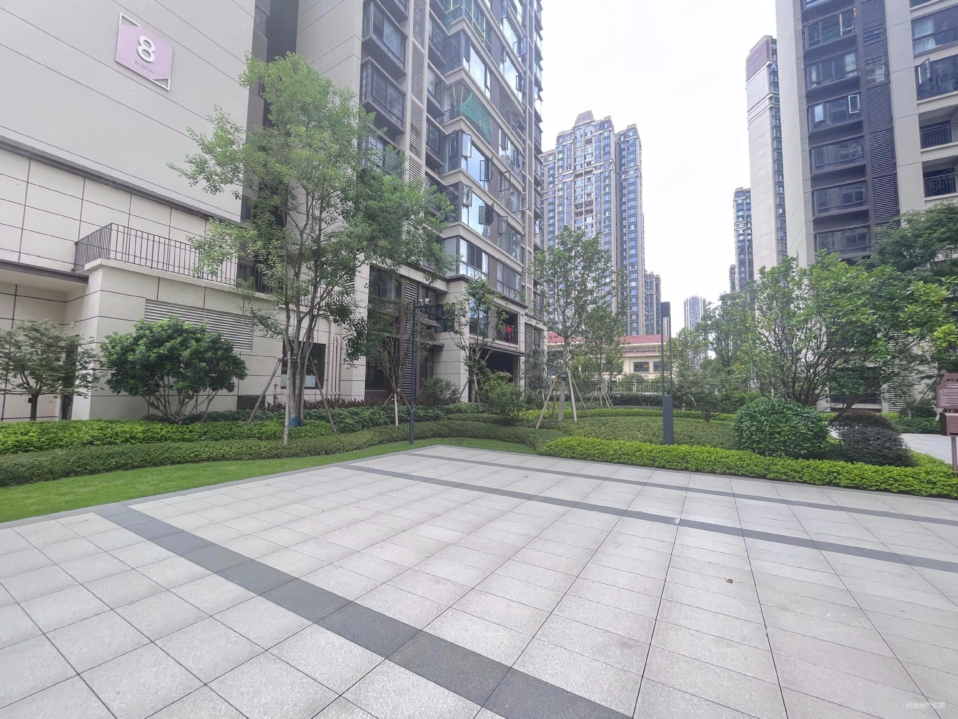 联发君悦朝阳3室2厅2卫105㎡南北110万