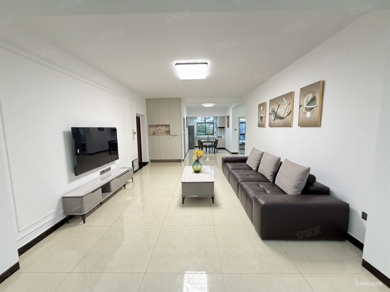 怡景御园3室2厅2卫120㎡南北52万