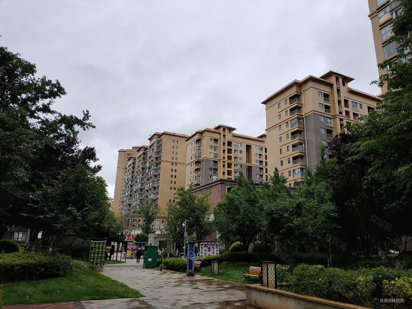 昆明房产网>昆明二手房>呈贡二手房>大渔二手房>时代俊园银杏雅苑>