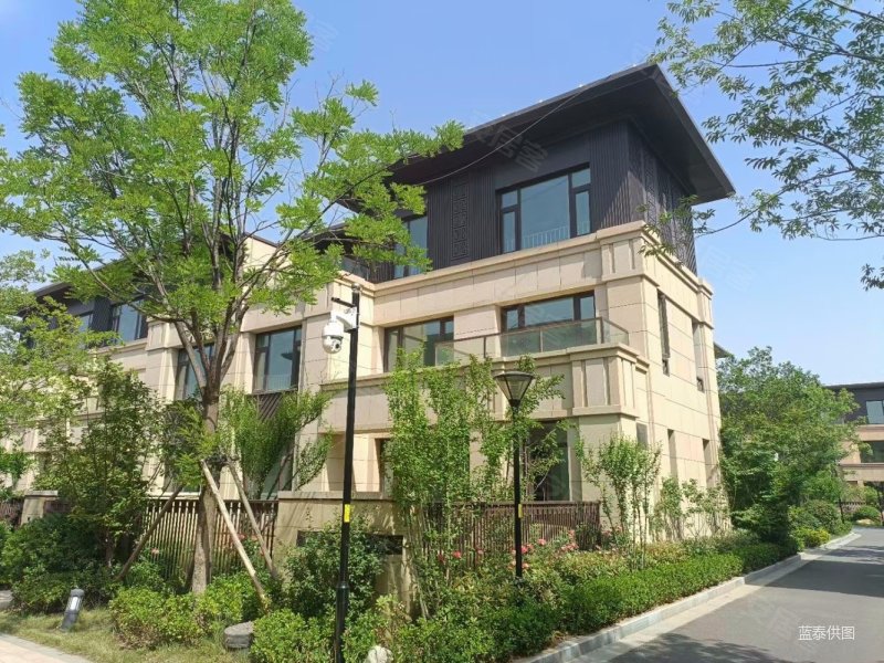 中建锦绣首府锦绣宸园(别墅)3室2厅3卫305㎡南北570万