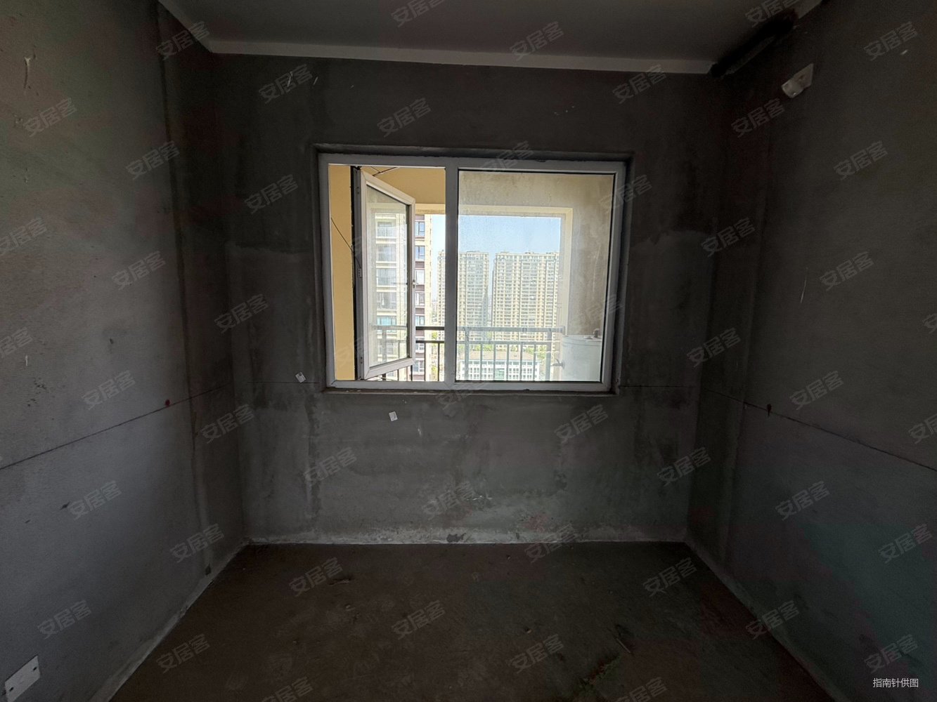 蓝光雍舜府(一期)4室2厅3卫138.95㎡南北140万