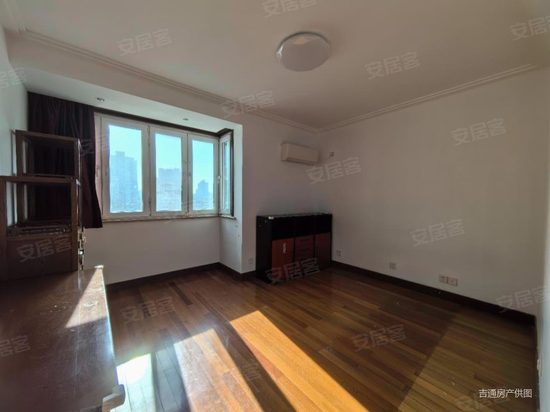 近医院 近地铁 满五 购物方便 大两房 交通便利 房东急置换,香榭苑