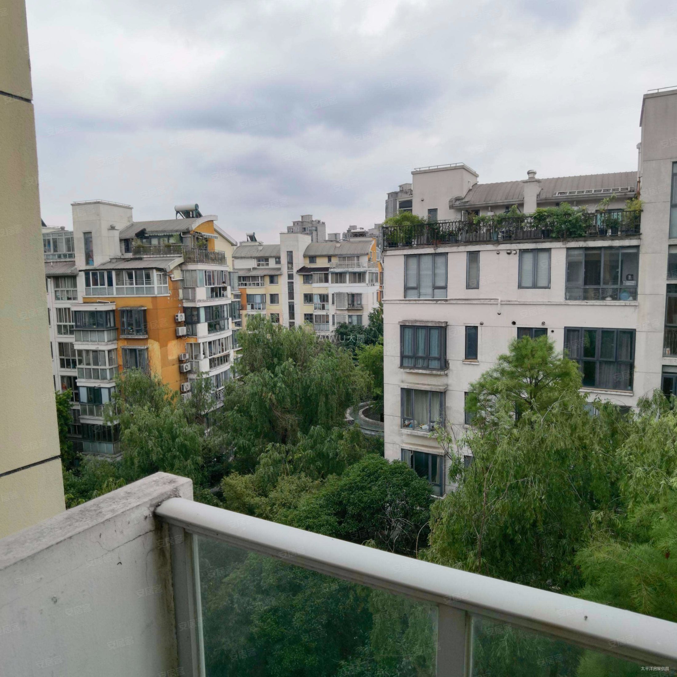 枫庭丽苑3室2厅2卫155.36㎡南北867万