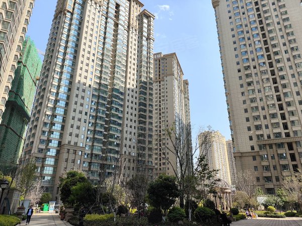 昆明五华黄土坡金泰国际三期黄土坡金泰国际三期 精装97平3室带家具
