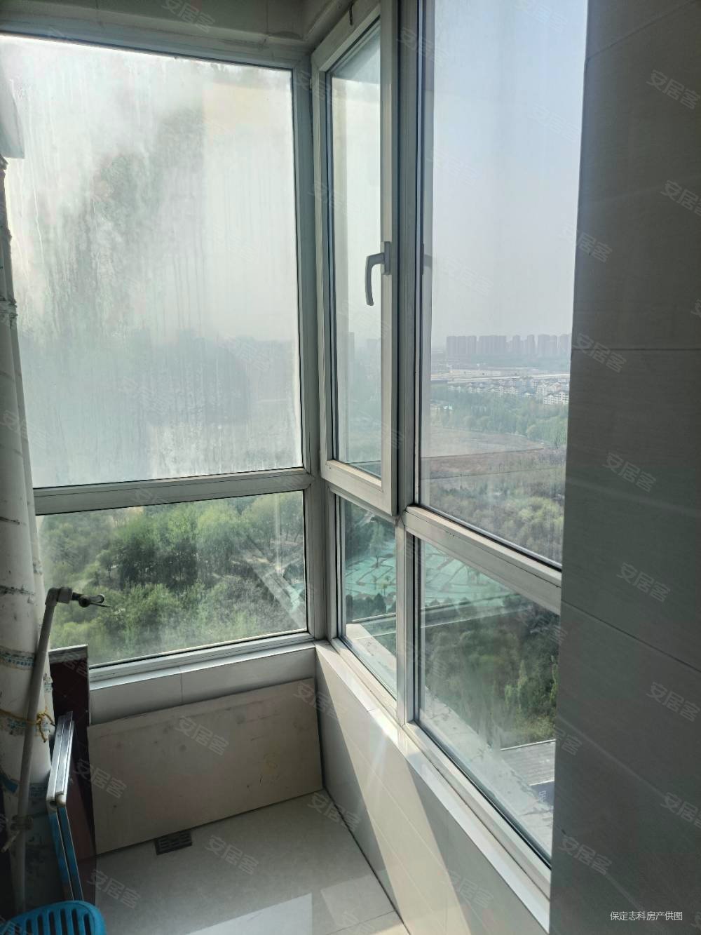 维多利亚夏郡3室2厅2卫134.69㎡南北95万