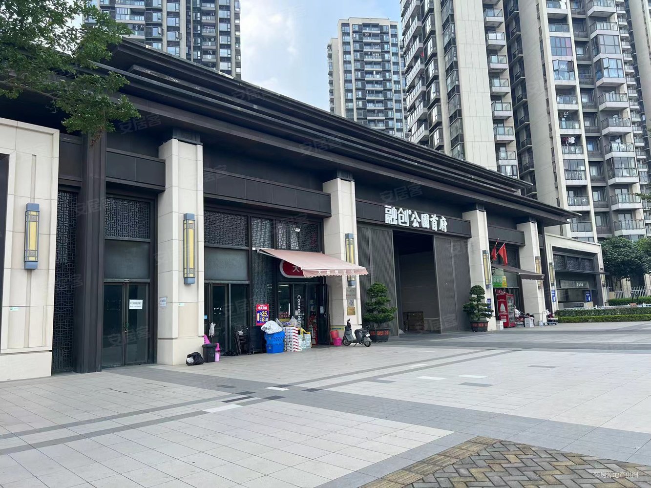 融创公园首府3室2厅2卫88.97㎡南170万